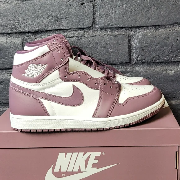 Nike Jordan Retro 1 Purple/White Size 9.5 Mens